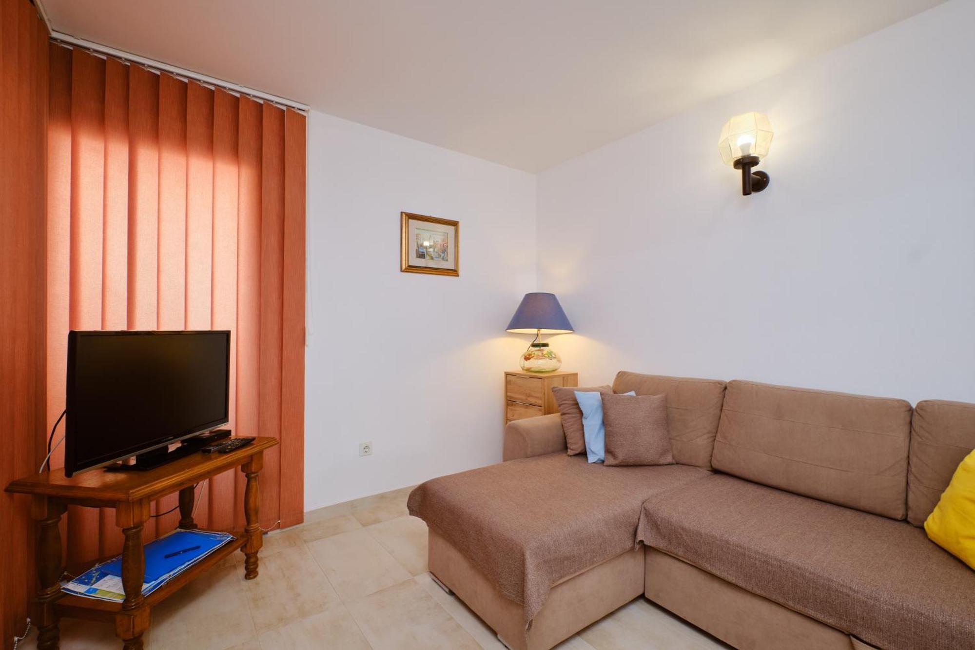 מאלי לוסיניי Apartments Katja מראה חיצוני תמונה