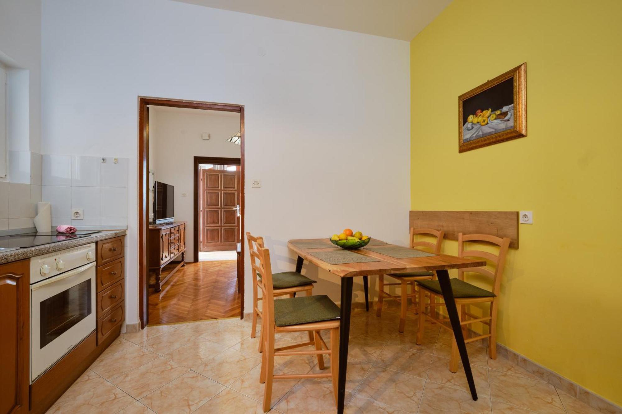 מאלי לוסיניי Apartments Katja מראה חיצוני תמונה
