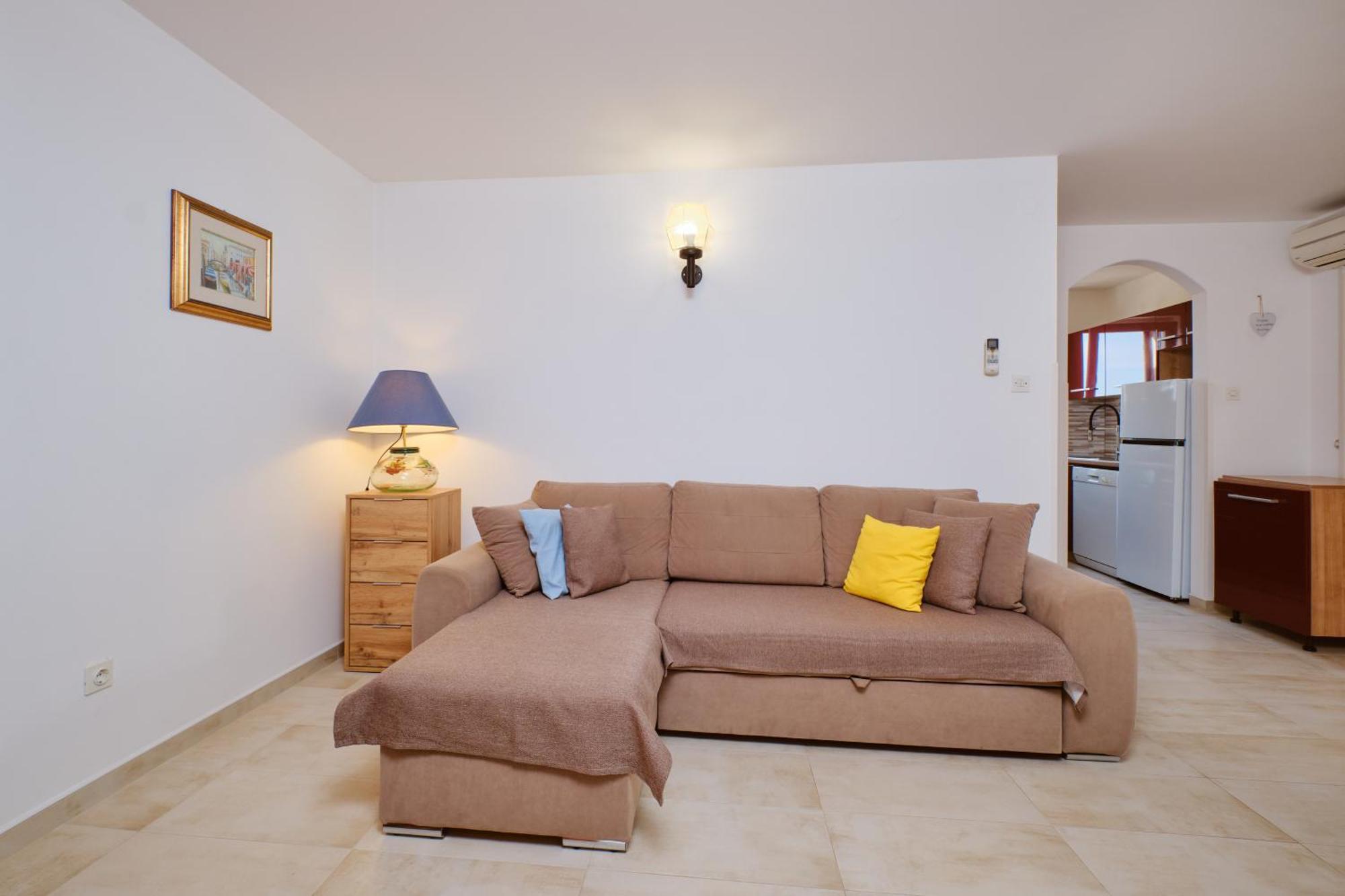מאלי לוסיניי Apartments Katja מראה חיצוני תמונה