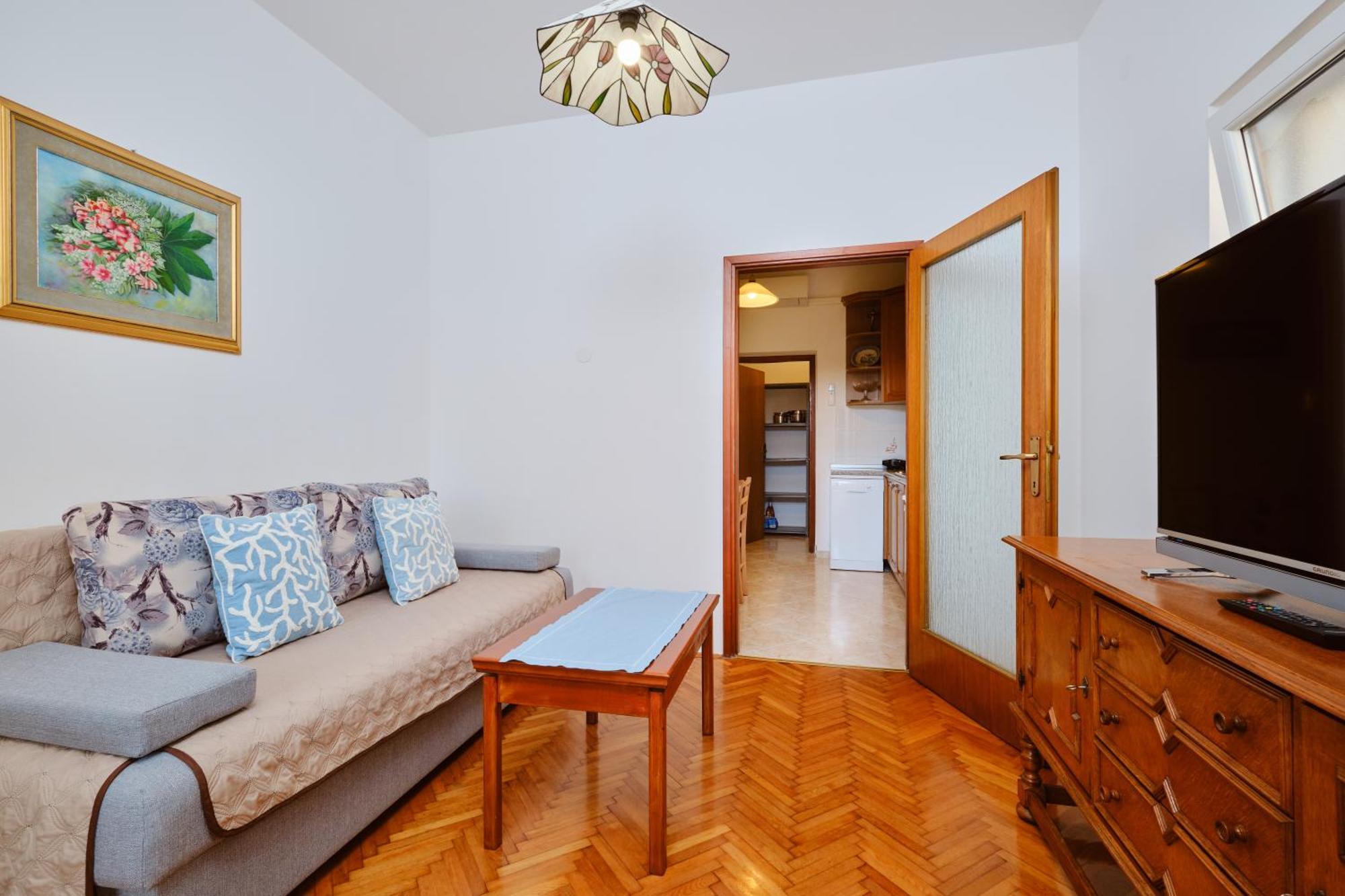 מאלי לוסיניי Apartments Katja מראה חיצוני תמונה